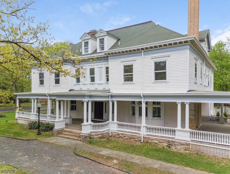 957 Central Ave - Photo 1