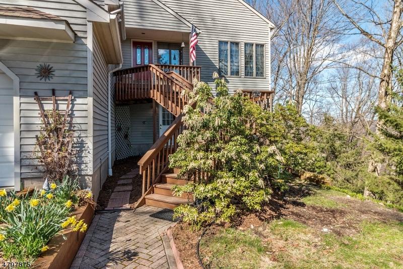 24 Paderewski Rd - Photo 1