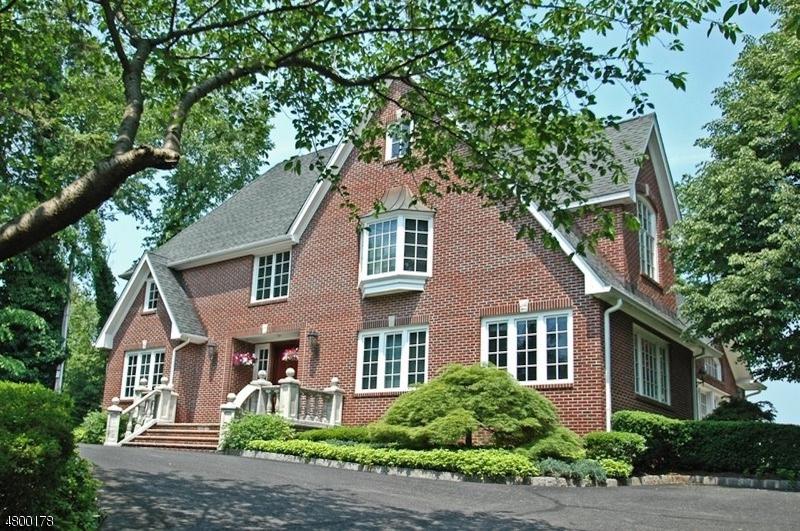 57 Valley View Ave - Photo 1