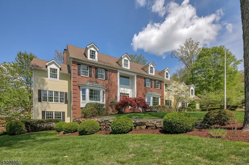 20 Laurelwood Drive - Photo 1
