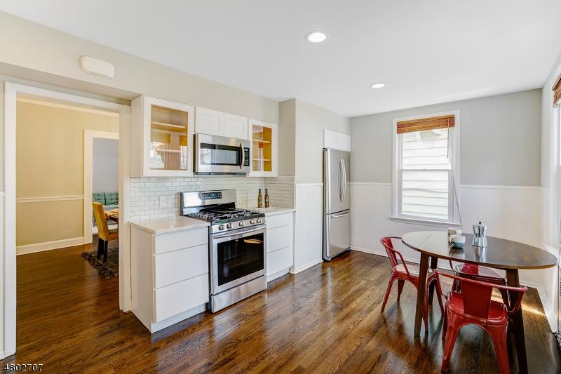 61 Wellesley St - Photo 1