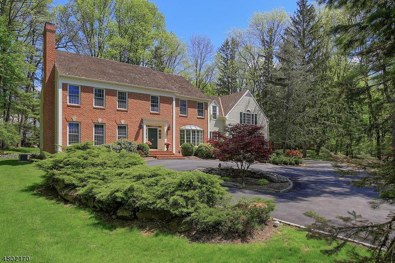 6 Pine Hollow - Photo 1