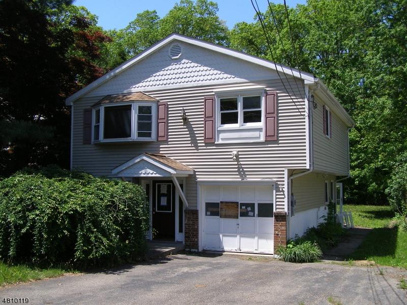 12 Mayne Ave - Photo 1
