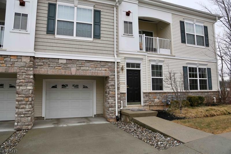 1608 Brook Hollow Dr - Photo 1