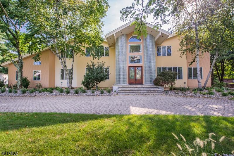 4 Dartmouth Ct - Photo 1