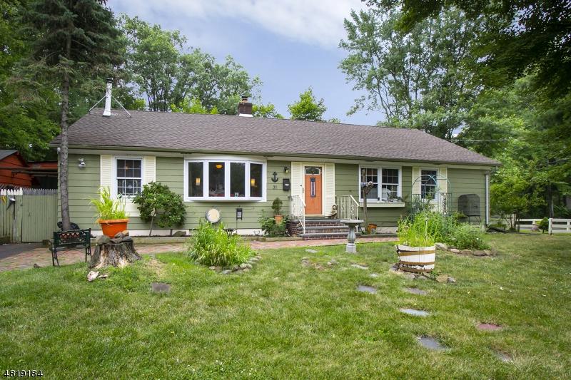 31 Hooper Ave - Photo 1