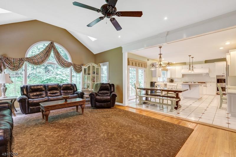99 Jodi Ln - Photo 1