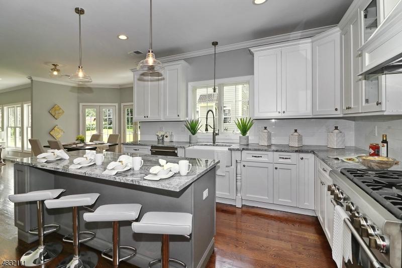 1254 Virginia Ave - Photo 1