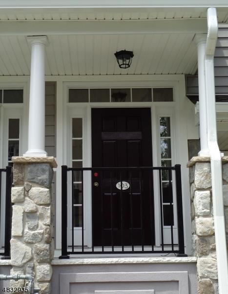 103 Brittany Ct - Photo 1