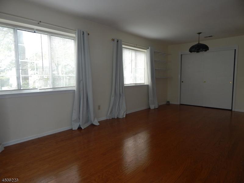 43 Ray Ct - Photo 1