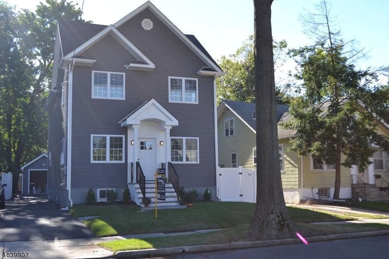 137 Hillcrest Ave - Photo 1