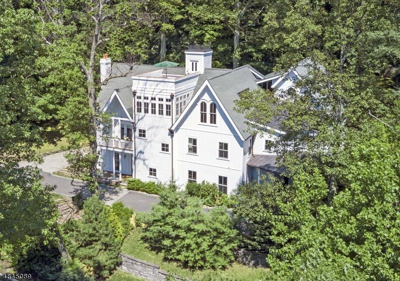 126 Undercliff Rd - Photo 1