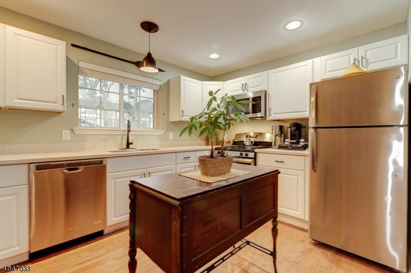 40 Village Dr - Photo 1