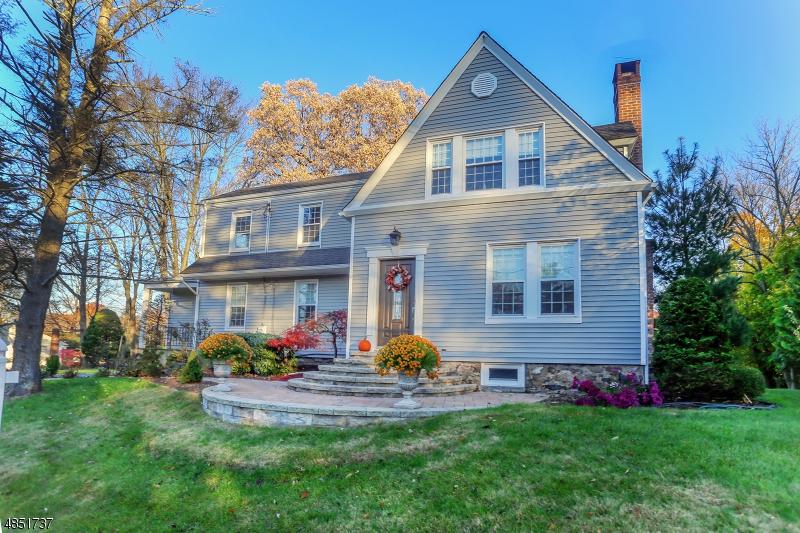 100 Ridgedale Ave - Photo 1