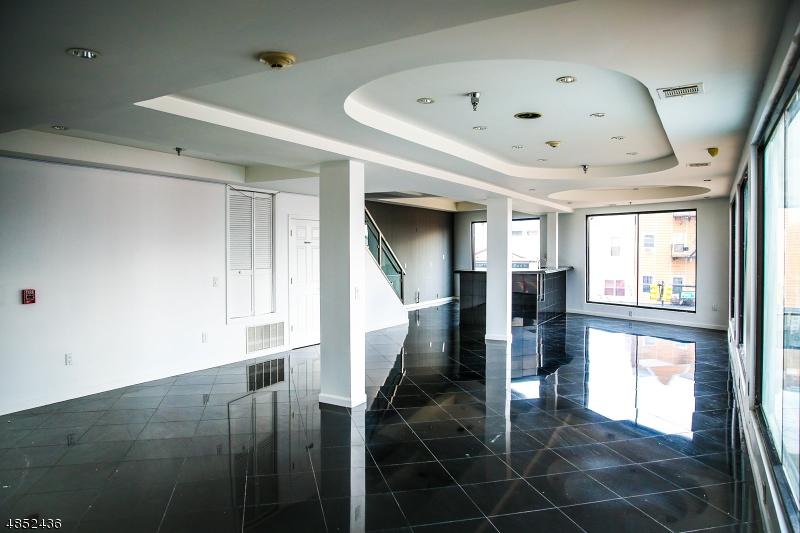 8 Wilson Ave - Photo 1