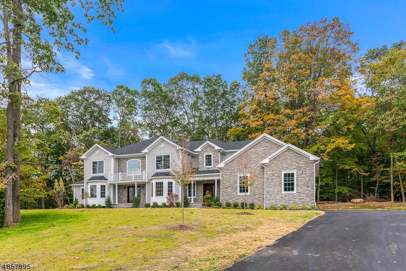 14 Waterfall Dr - Photo 1