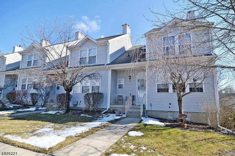 254 Harvard Dr - Photo 1