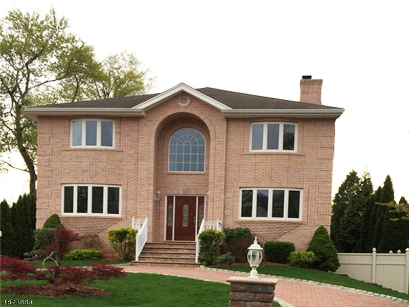 24 Grove Ave - Photo 1