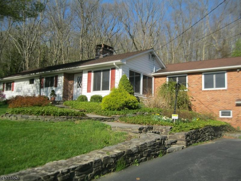 2 Country Ln - Photo 1