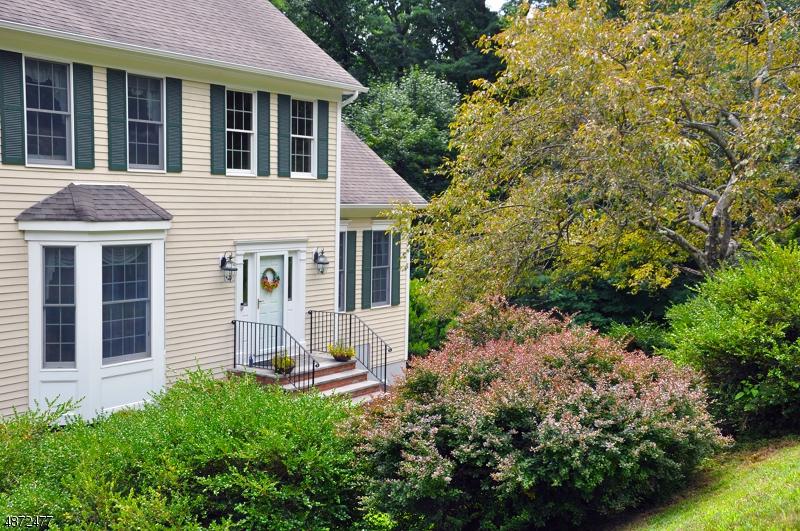 4 Forest Dr - Photo 1
