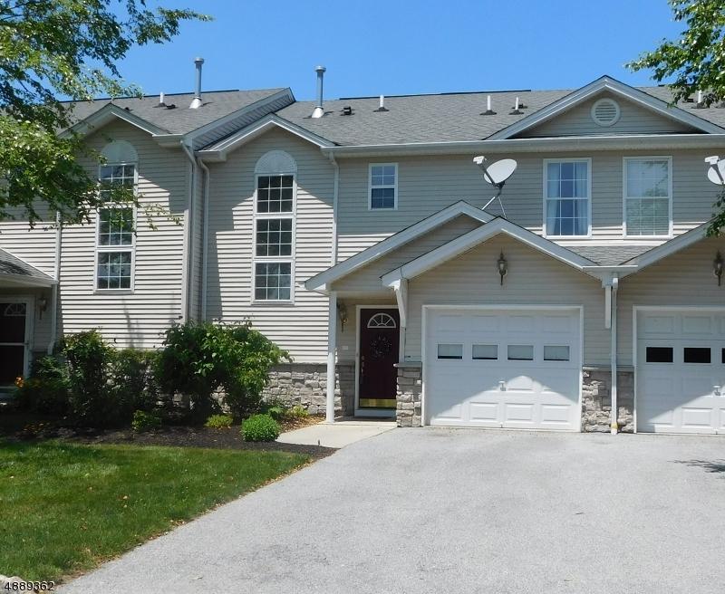 4 Peach Tree Lane - Photo 1
