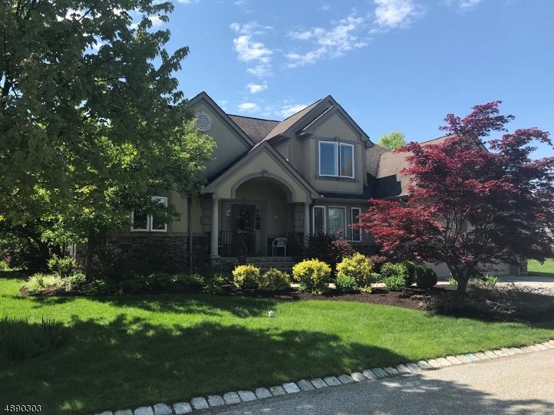 6 Fenfield Ct - Photo 1
