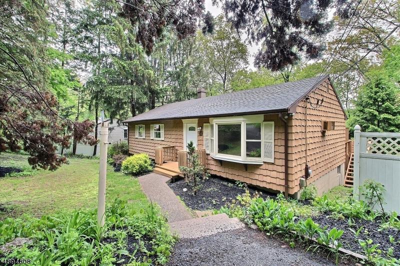50 Cedar Ridge Dr - Photo 1