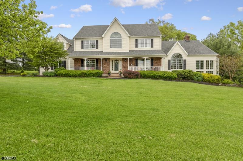 17 Starview Drive - Photo 1