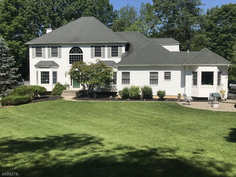 4 Fox Hollow Way - Photo 1