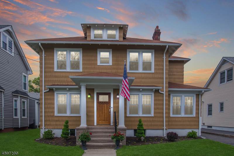 45 E Pierrepont Ave - Photo 1