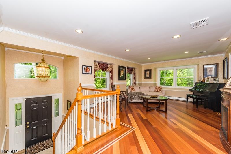 60 Pocono Rd - Photo 1
