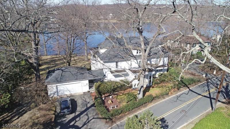 135 Lake Dr - Photo 1
