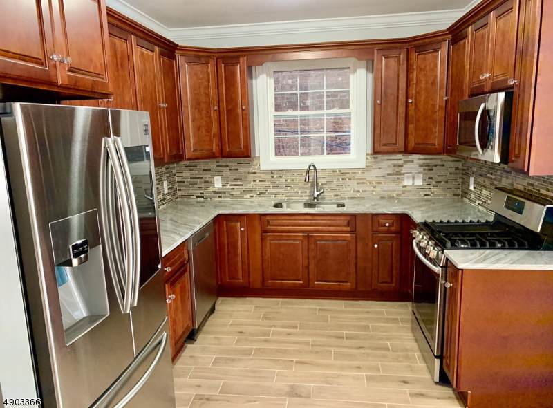 656 N 8Th St - Photo 1