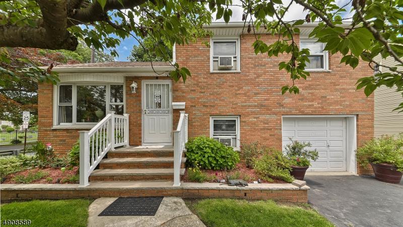 1 Bernice Rd - Photo 1