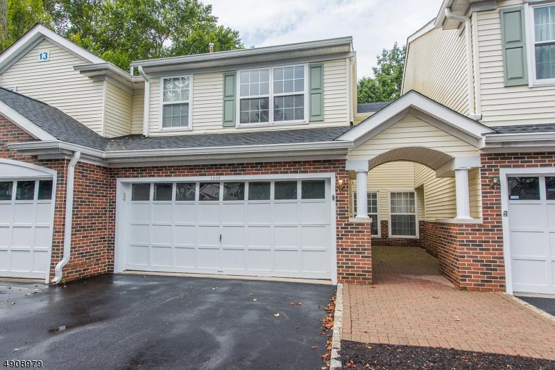 1302 Windsor Court - Photo 1