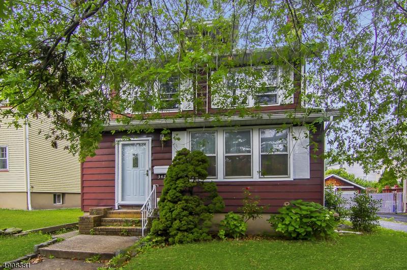 342 Greylock Pky - Photo 1