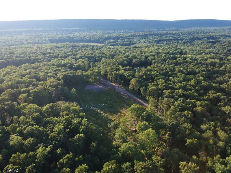 947 Old Schoolhouse Rd - Photo 1