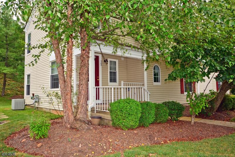 380 Finch Ln - Photo 1