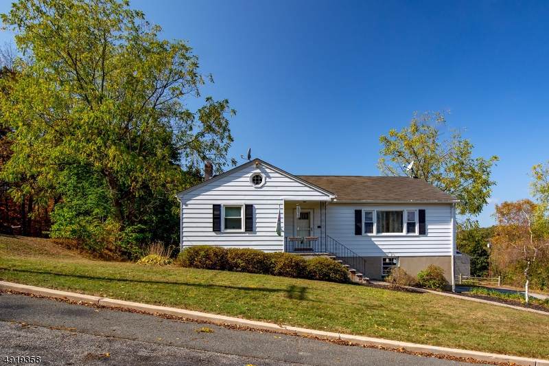 32 Willow St - Photo 1
