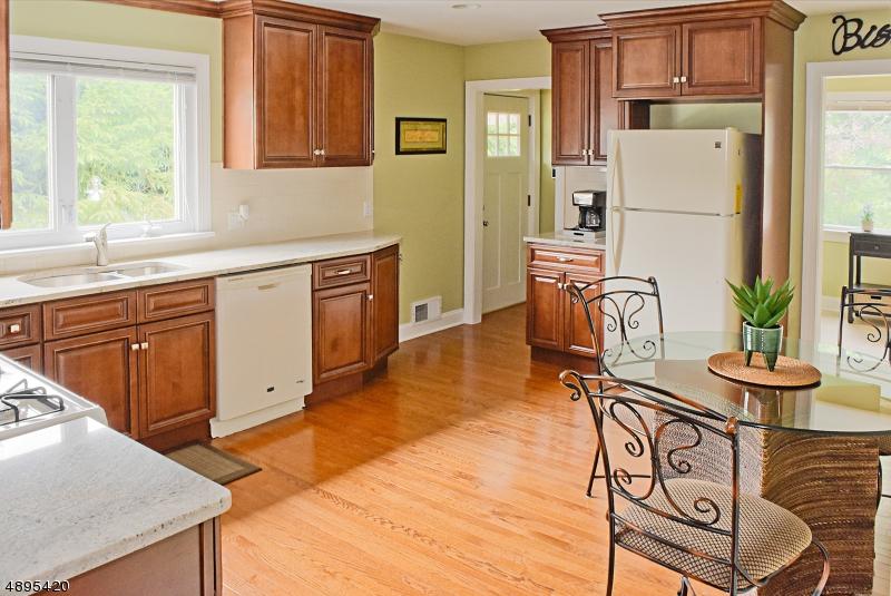 90 North St - Photo 1