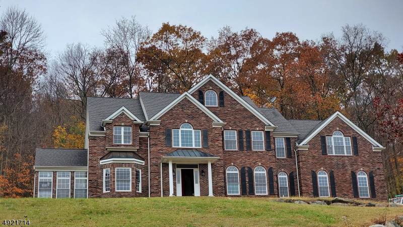 15 Ascot Ln - Photo 1