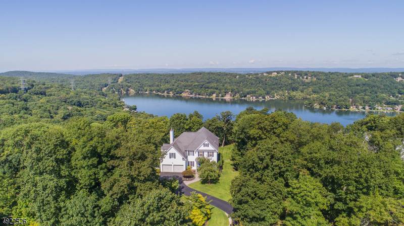 7 Oak Hollow Ln - Photo 1