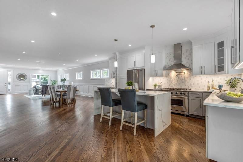 51 Woodcrest Dr - Photo 1