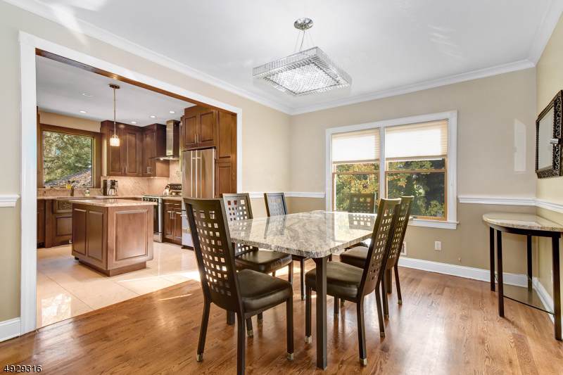 36 Beverly Rd - Photo 1
