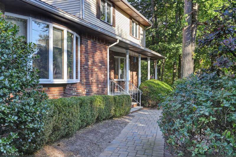 207 Claremont Pl - Photo 1