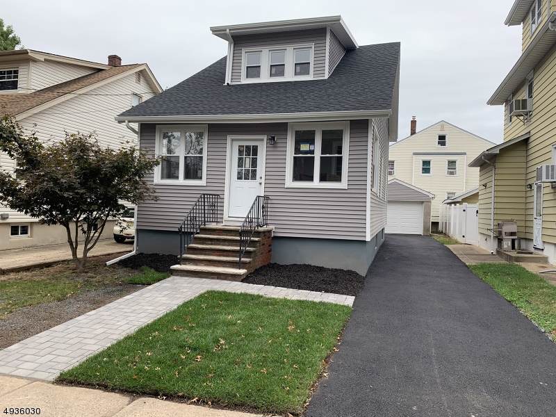 213 Hagel Ave - Photo 1