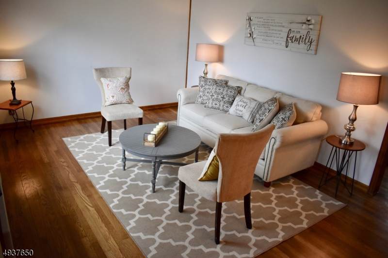 190 Millton Ave - Photo 1
