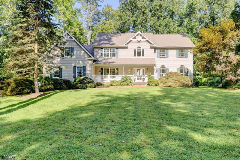 16 Ironia Rd - Photo 1