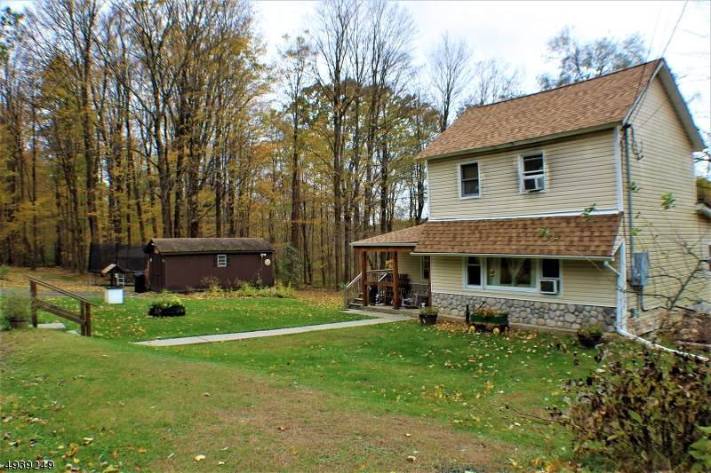 469 Glen Rd - Photo 1