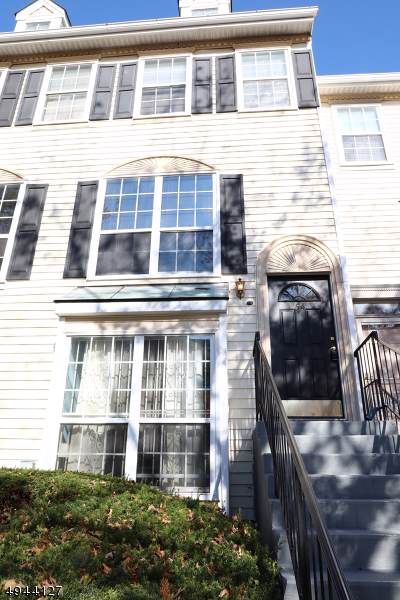 54 Howard Ct - Photo 1